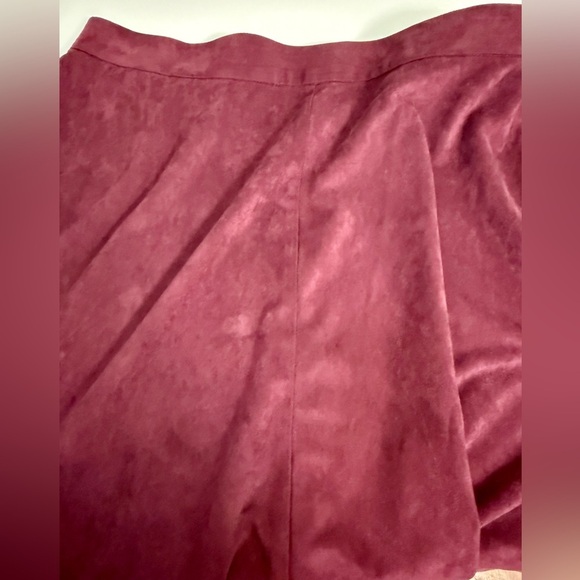 89th & Madison faux suede wine maroon deep red midi/maxi swing skirt large EUC - Picture 7 of 8